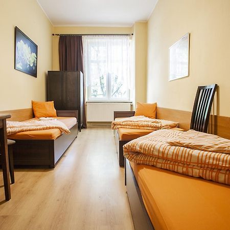 Momotown Privates Bed & Breakfast Krakow Bagian luar foto