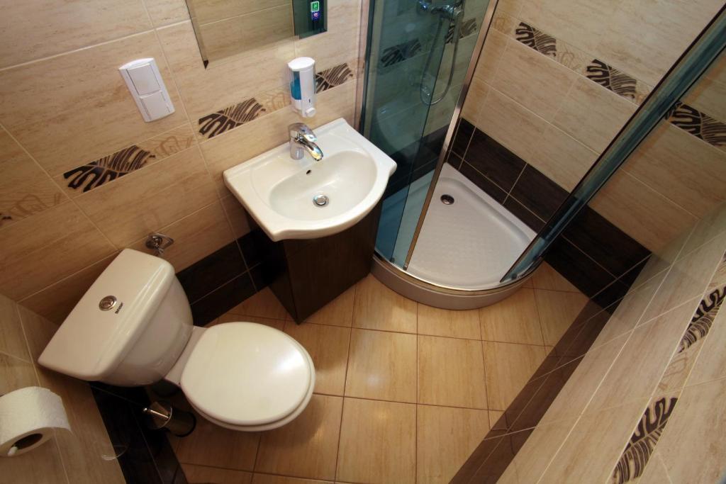 Momotown Privates Bed & Breakfast Krakow Ruang foto