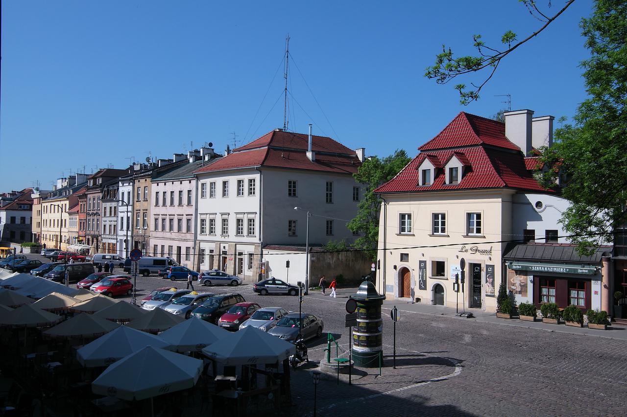 Momotown Privates Bed & Breakfast Krakow Bagian luar foto